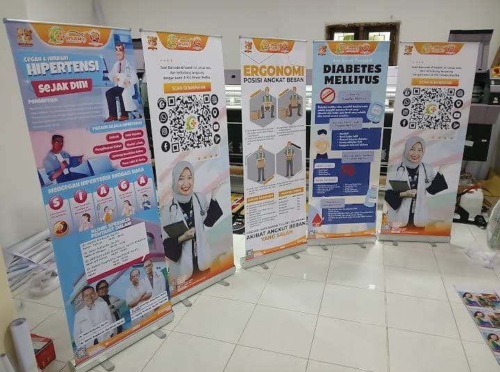 Roll Up Banner